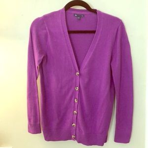 Gap Ladies Purple V-neck Cardigan size Small